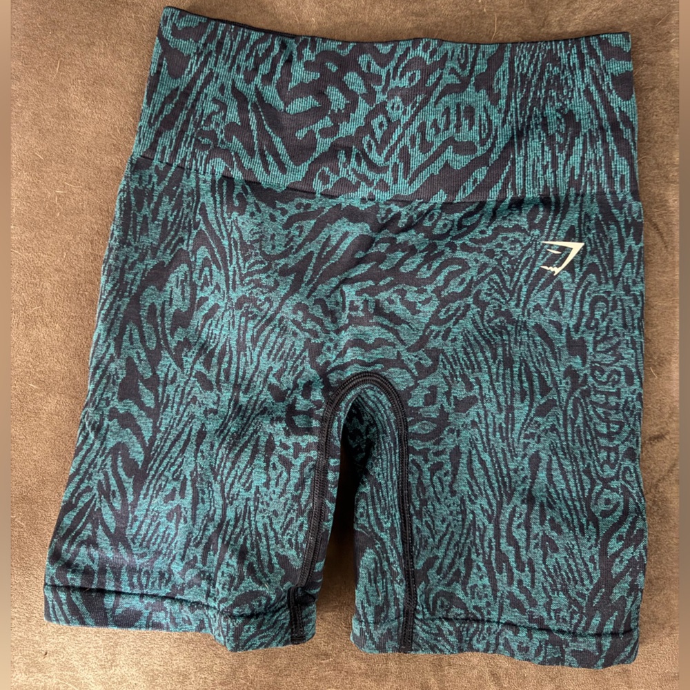Gymshark Adapt Animal Seamless Shorts - Picture 5 of 5